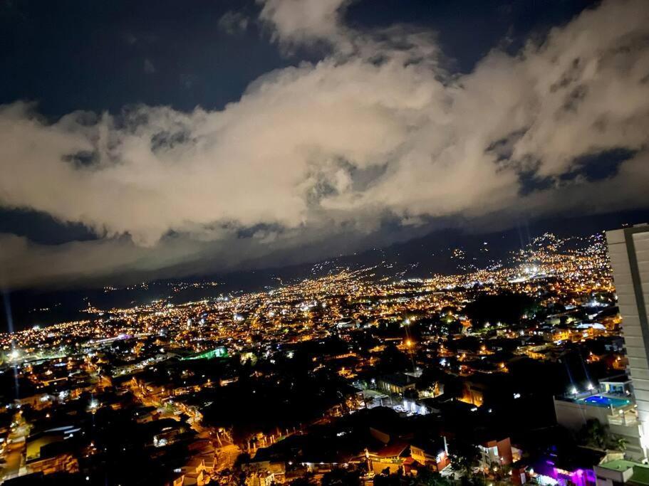 Penthouse En Los Yoses, Vista De Los Dioses Fast Wifi San José Exteriör bild