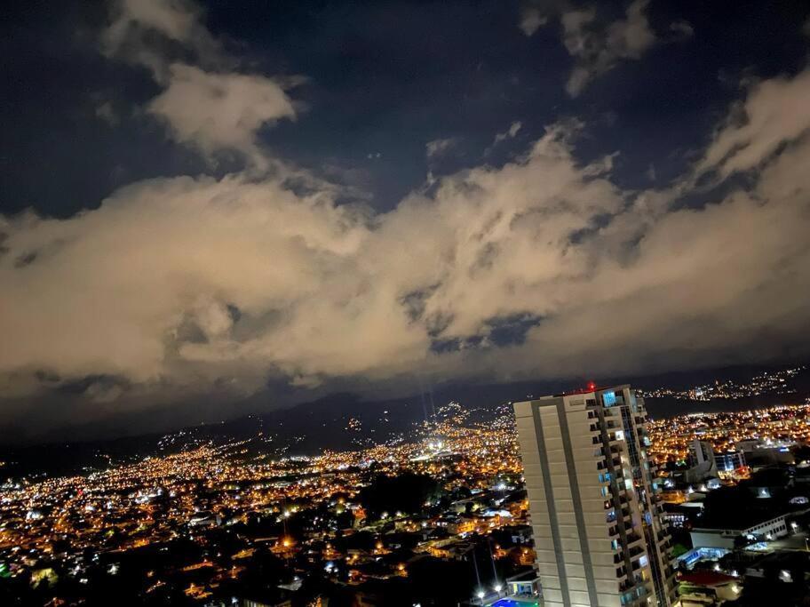Penthouse En Los Yoses, Vista De Los Dioses Fast Wifi San José Exteriör bild