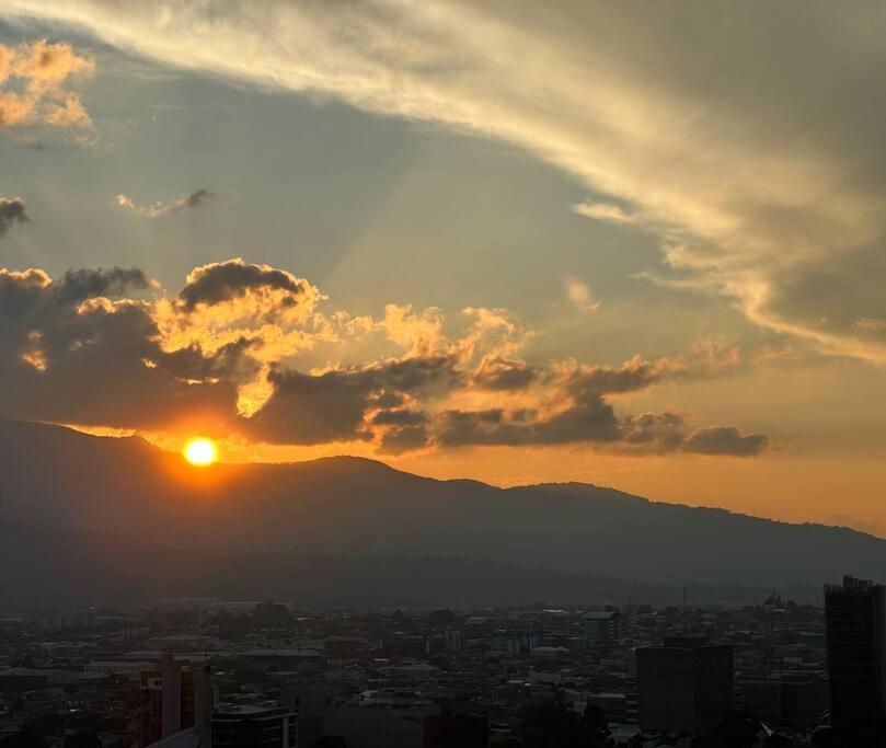 Penthouse En Los Yoses, Vista De Los Dioses Fast Wifi San José Exteriör bild