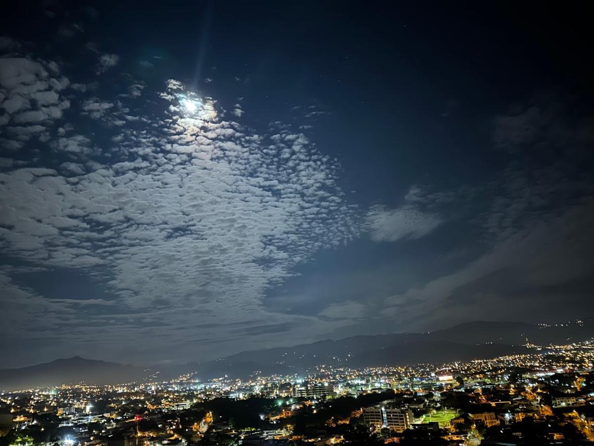 Penthouse En Los Yoses, Vista De Los Dioses Fast Wifi San José Exteriör bild